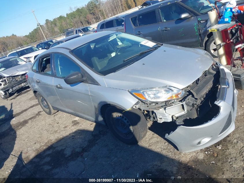 2012 Ford Focus S VIN: 1FAHP3E28CL318435 Lot: 38199907