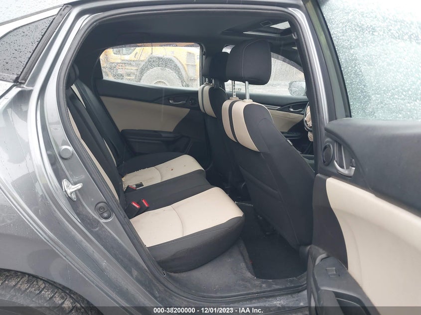 2018 HONDA CIVIC VIN: SHHFK7H51JU430411