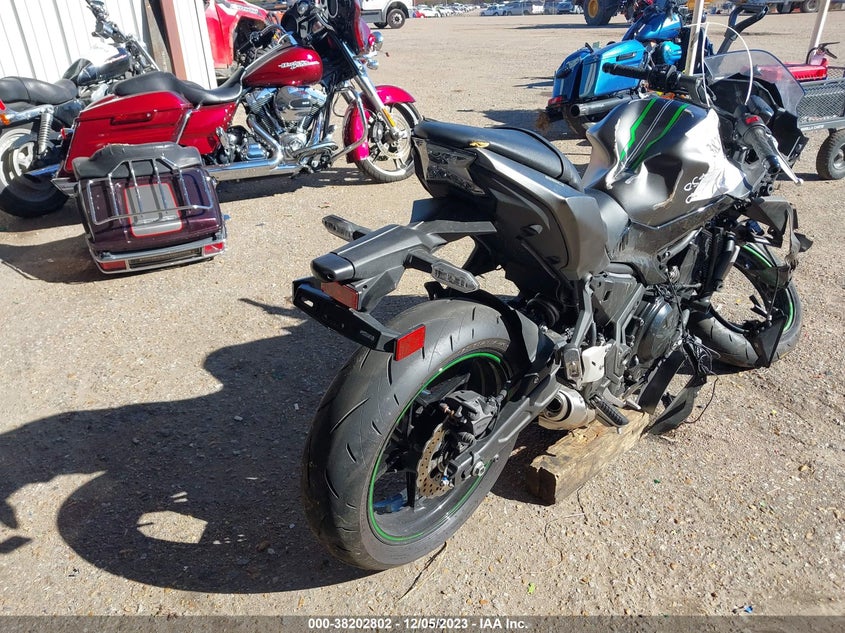 2023 KAWASAKI EX650 R - ML5EXER11RDAB1677