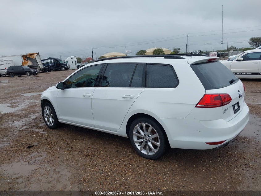 2016 VOLKSWAGEN GOLF SPORTWAGEN TSI SE 4-DOOR - 3VWC17AU4GM516872