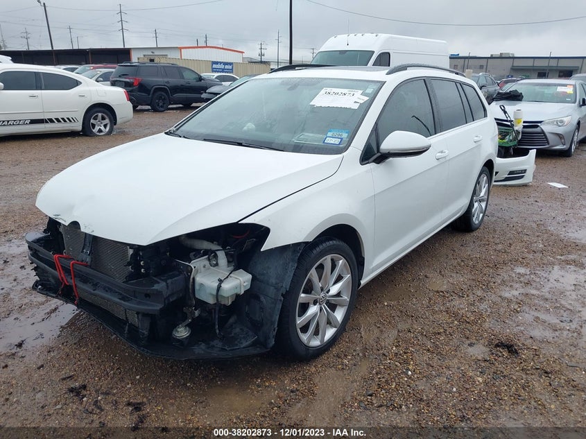 2016 VOLKSWAGEN GOLF SPORTWAGEN TSI SE 4-DOOR - 3VWC17AU4GM516872
