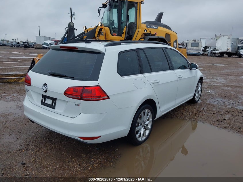 2016 VOLKSWAGEN GOLF SPORTWAGEN TSI SE 4-DOOR - 3VWC17AU4GM516872