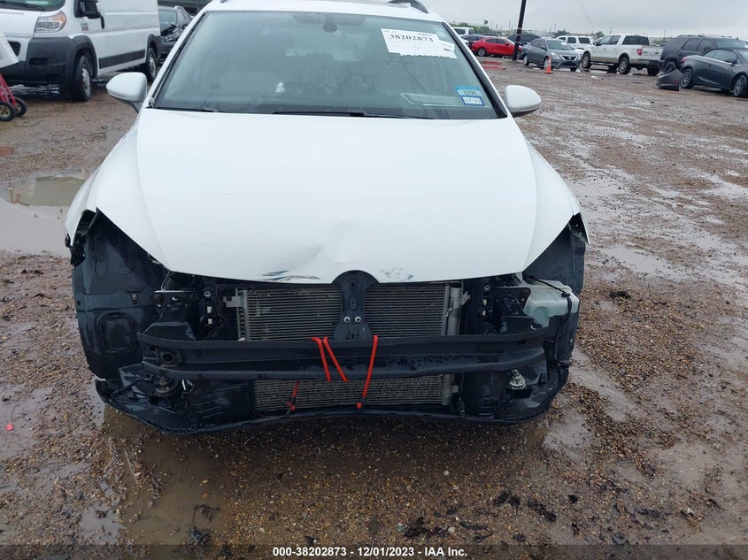 2016 VOLKSWAGEN GOLF SPORTWAGEN TSI SE 4-DOOR - 3VWC17AU4GM516872