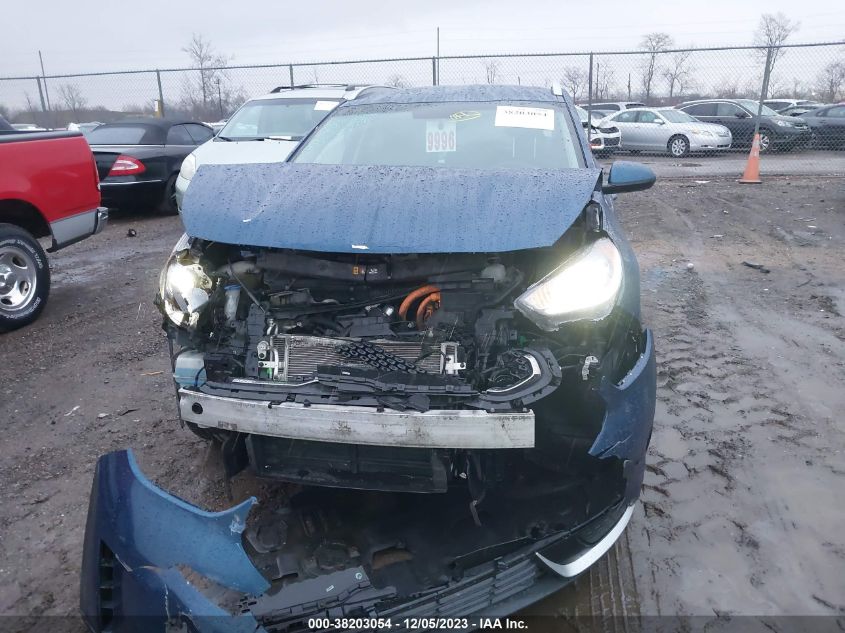 KNDCB3LC8H5047077 2017 Kia Niro Lx