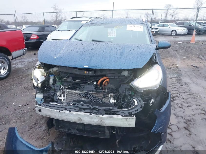 KNDCB3LC8H5047077 2017 Kia Niro Lx