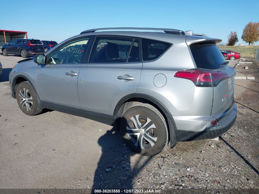 JTMZFREV7JJ178451 2018 Toyota Rav4 Le