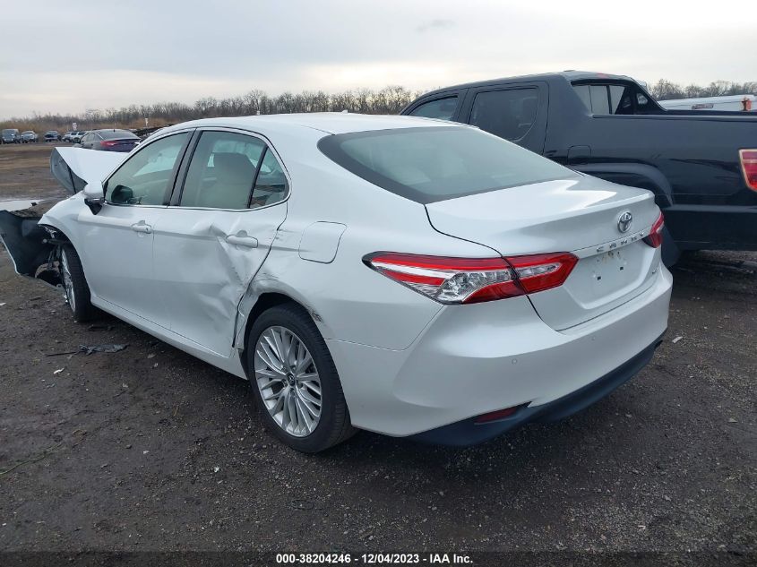 4T1B11HK7JU003811 2018 Toyota Camry Xle