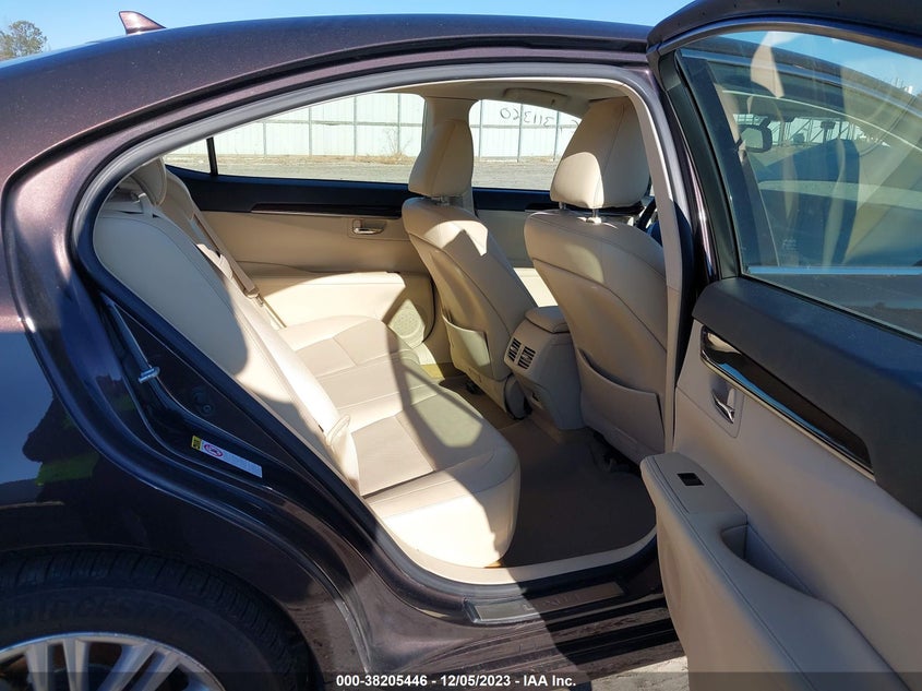 2014 Lexus Es 350 Base (A6) VIN: JTHBK1GG4E2084555 Lot: 38205446