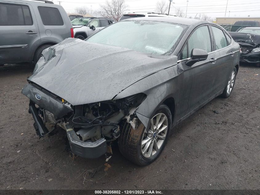 3FA6P0HDXHR129006 2017 Ford Fusion Se