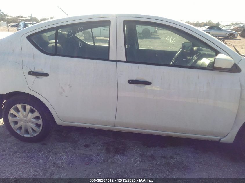 3N1CN7AP3KL813022 2019 Nissan Versa Sedan S Plus