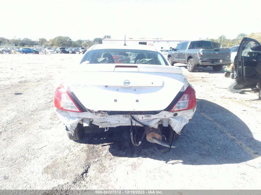 3N1CN7AP3KL813022 2019 Nissan Versa Sedan S Plus