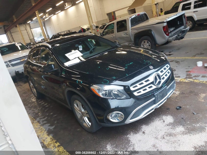 2018 MERCEDES-BENZ GLA 250 - WDCTG4GB7JJ465341