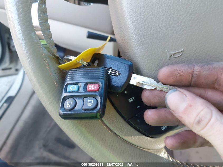 2006 Lincoln Town Car VIN: 1LNHM82W76Y646133 Lot: 38209861