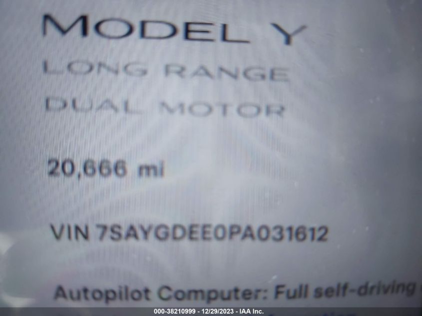 2023 Tesla Model Y VIN: 7SAYGDEE0PA031612 Lot: 38210999