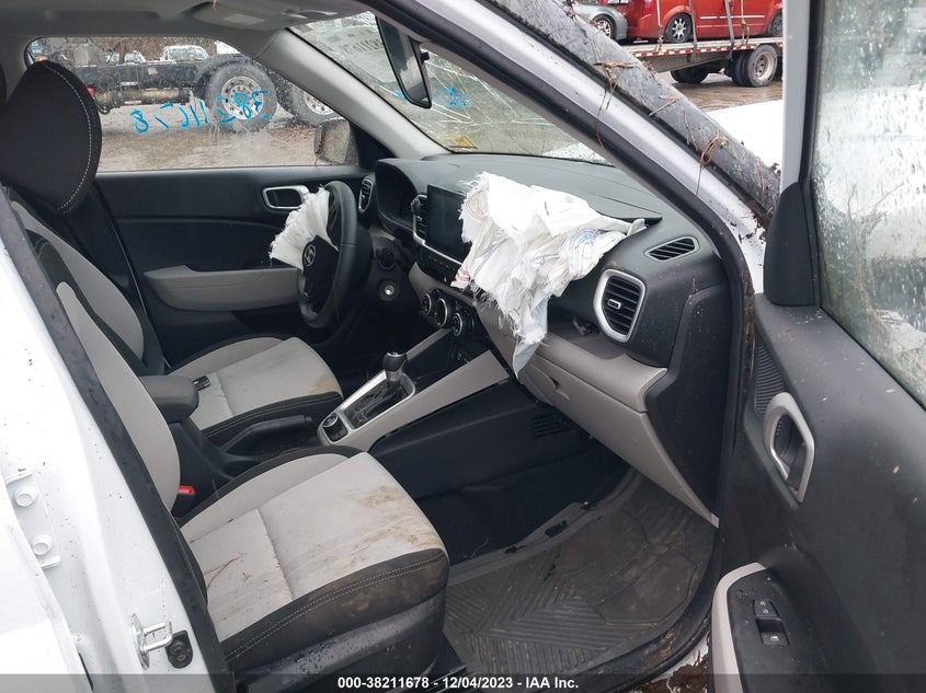 2023 Hyundai Venue Sel VIN: KMHRC8A32PU255947 Lot: 38211678