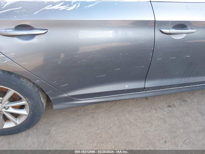 VIN 5NPE24AF3JH643280 2018 HYUNDAI SONATA SE