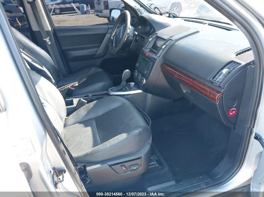 2008 Land Rover Lr2 Se VIN: SALFS24N58H046712 Lot: 38214560