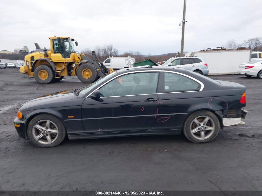 2003 BMW 3 Series 325Ci VIN: WBABN73423PJ15175 Lot: 38214646