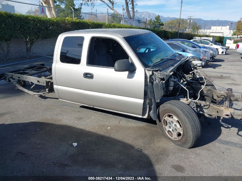 2004 Chevrolet Silverado 1500 Ls VIN: 1GCEC19T34E388690 Lot: 38217434