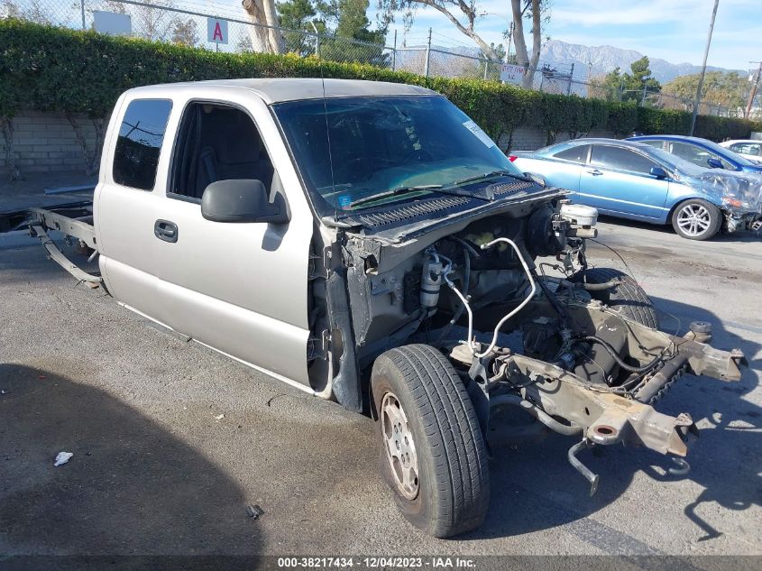 2004 Chevrolet Silverado 1500 Ls VIN: 1GCEC19T34E388690 Lot: 38217434