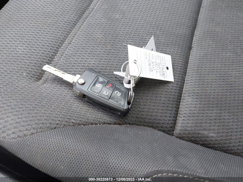 2016 VOLKSWAGEN GOLF SPORTWAGEN TSI S 4-DOOR - 3VWA17AU5GM516452