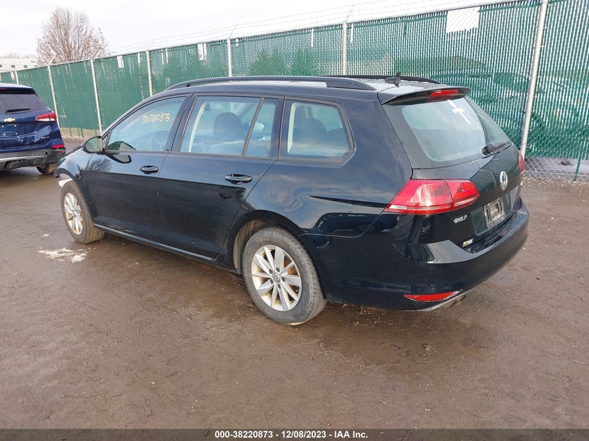 2016 VOLKSWAGEN GOLF SPORTWAGEN TSI S 4-DOOR - 3VWA17AU5GM516452