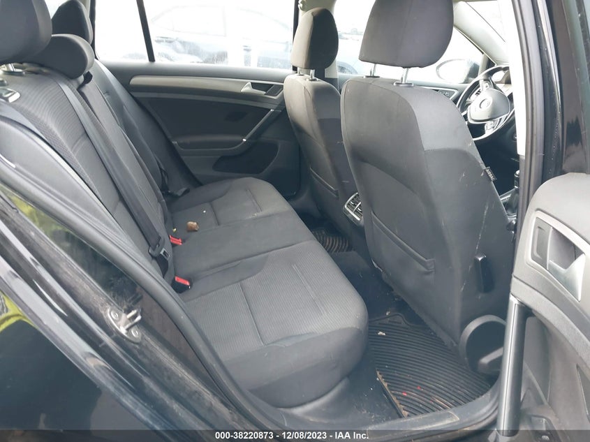 2016 VOLKSWAGEN GOLF SPORTWAGEN TSI S 4-DOOR - 3VWA17AU5GM516452