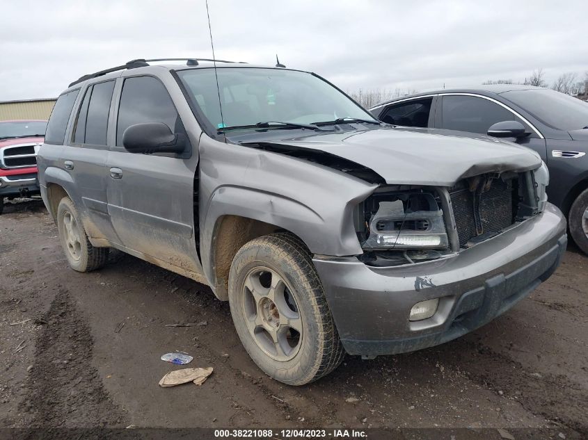 2005 Chevrolet Trailblazer Lt VIN: 1GNDT13S352356599 Lot: 38221088