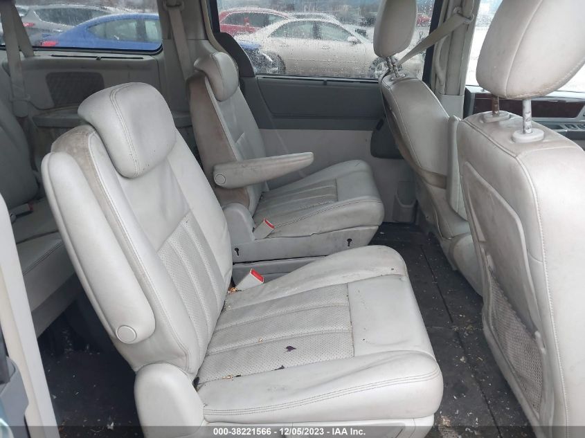 2009 Chrysler Town & Country Touring VIN: 2A8HR54119R648015 Lot: 38221566