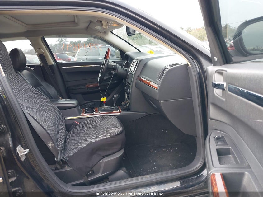 2008 Chrysler 300C VIN: 2C3LK63H48H120956 Lot: 38223526