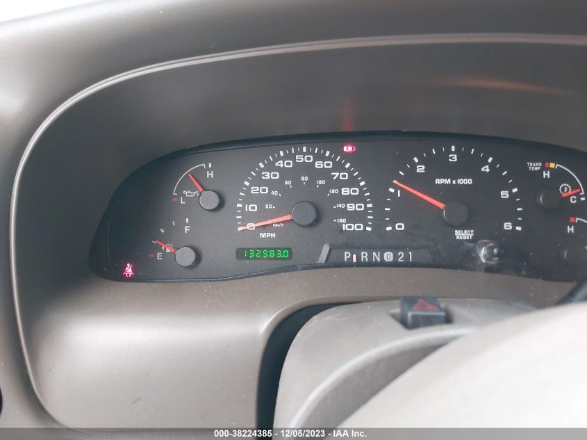 2002 Ford Excursion Limited Ultimate/Limited VIN: 1FMNU42S72EC93302 Lot: 38224385