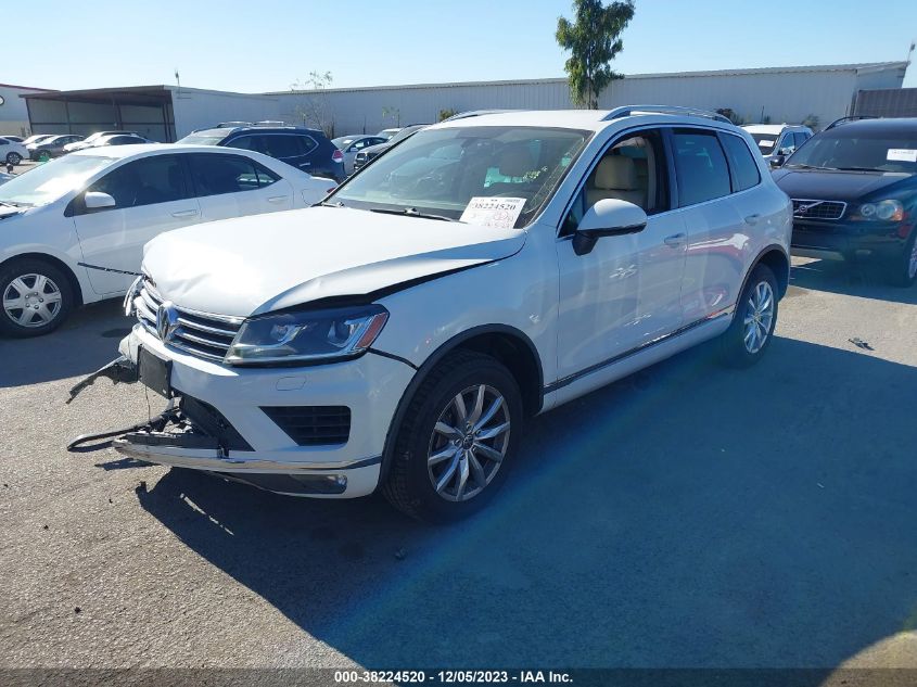 2015 Volkswagen Touareg V6 Sport VIN: WVGEF9BP1FD006941 Lot: 38224520