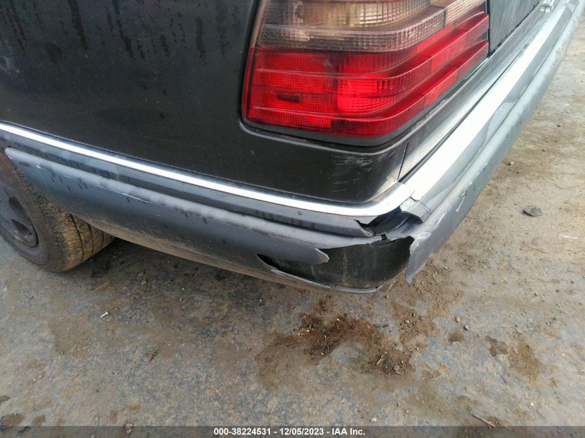 1995 Mercedes-Benz E 300D/300D Special VIN: WDBEB31E2SC171778 Lot: 38224531