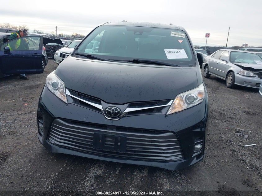 2018 Toyota Sienna Xle VIN: 5TDYZ3DC0JS924709 Lot: 38224817