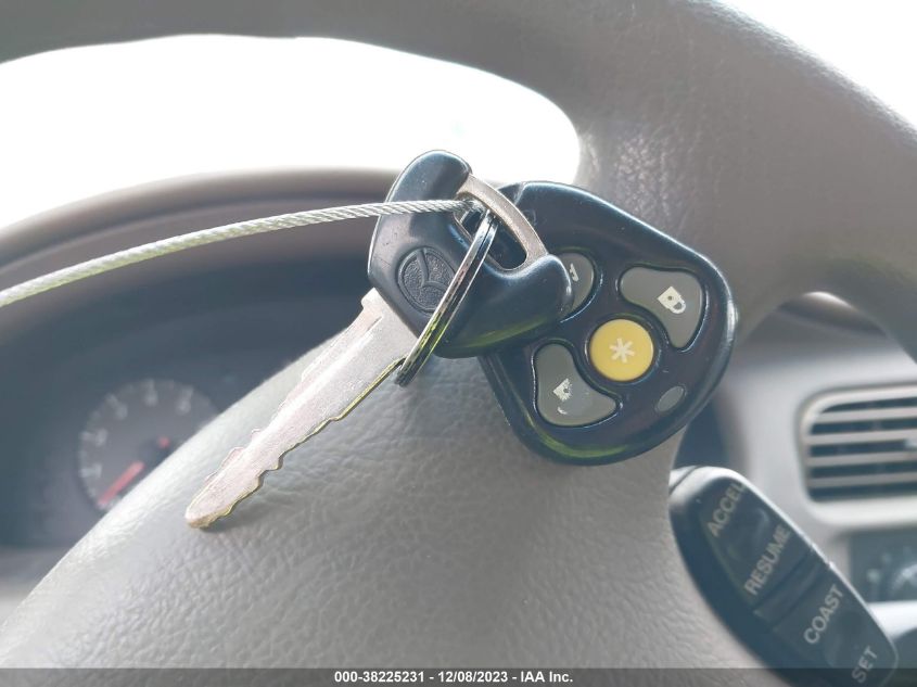 2000 Mazda 626 Es/Lx VIN: 1YVGF22C1Y5168450 Lot: 38225231