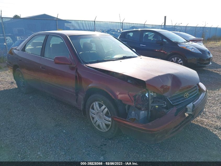 2001 Toyota Camry Le VIN: JT2BG22K210603931 Lot: 38225368