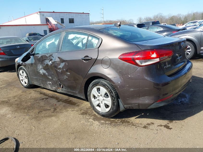 2017 Kia Forte Lx VIN: 3KPFK4A75HE156951 Lot: 38226884