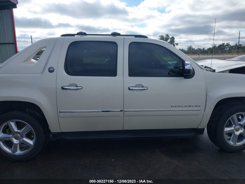 2013 Chevrolet Avalanche Ltz VIN: 3GNMCGE04DG131371 Lot: 38227150