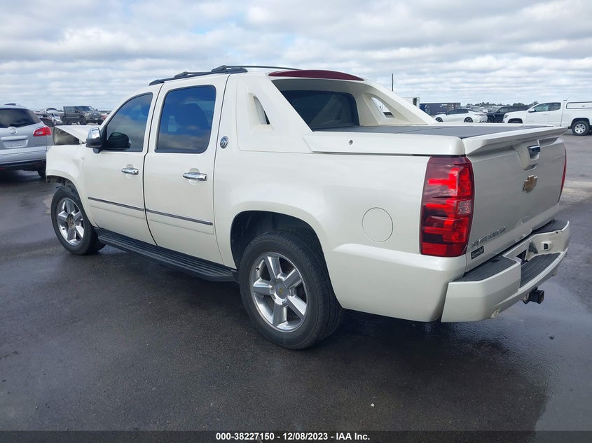 2013 Chevrolet Avalanche Ltz VIN: 3GNMCGE04DG131371 Lot: 38227150