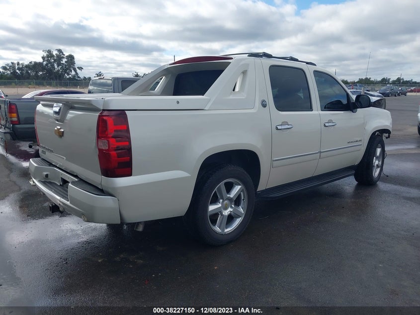 2013 Chevrolet Avalanche Ltz VIN: 3GNMCGE04DG131371 Lot: 38227150