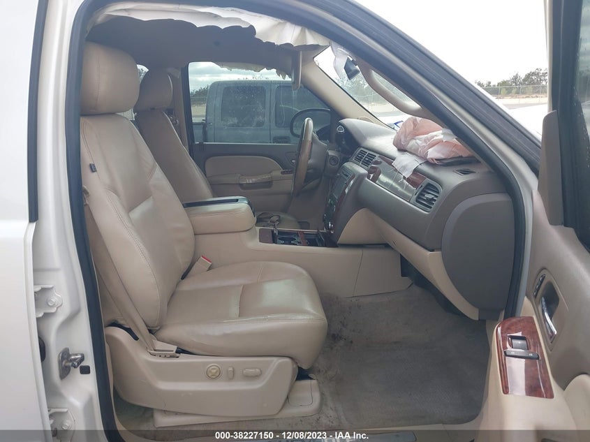 2013 Chevrolet Avalanche Ltz VIN: 3GNMCGE04DG131371 Lot: 38227150