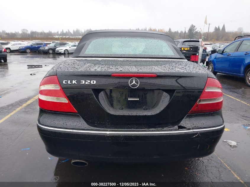 2005 Mercedes-Benz Clk 320 3.2L VIN: WDBTK65J05F121612 Lot: 38227500