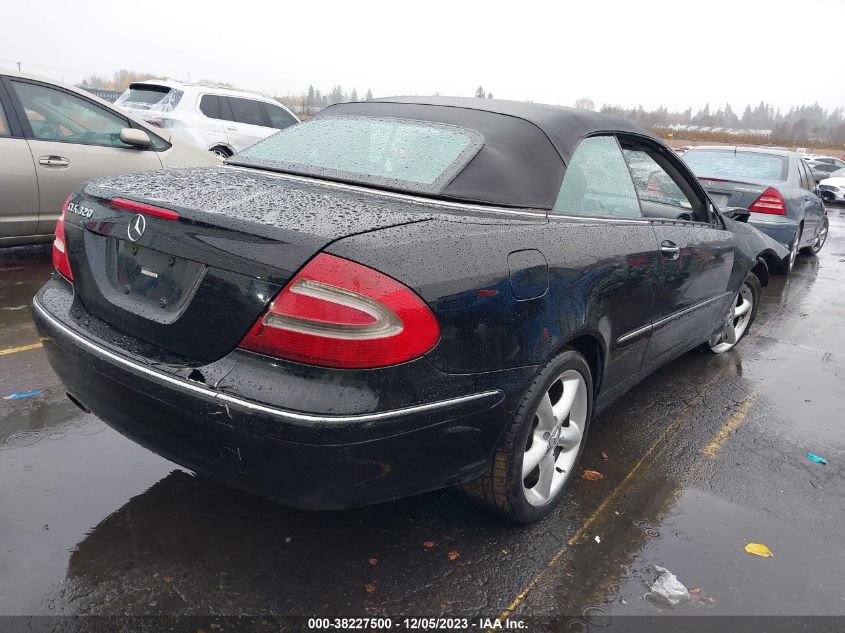 2005 Mercedes-Benz Clk 320 3.2L VIN: WDBTK65J05F121612 Lot: 38227500