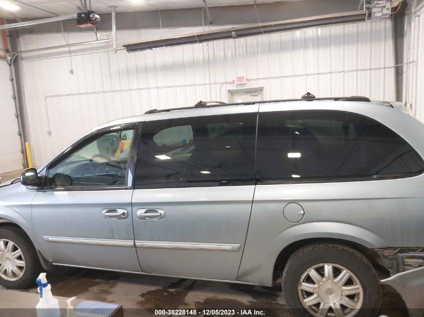 2005 Chrysler Town & Country Touring VIN: 2C4GP54L65R187236 Lot: 38228148