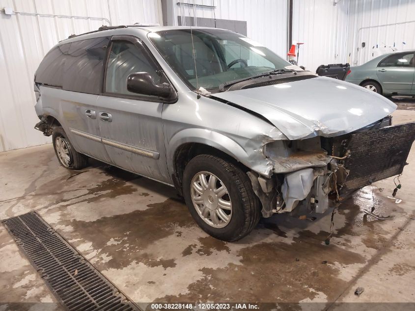 2005 Chrysler Town & Country Touring VIN: 2C4GP54L65R187236 Lot: 38228148