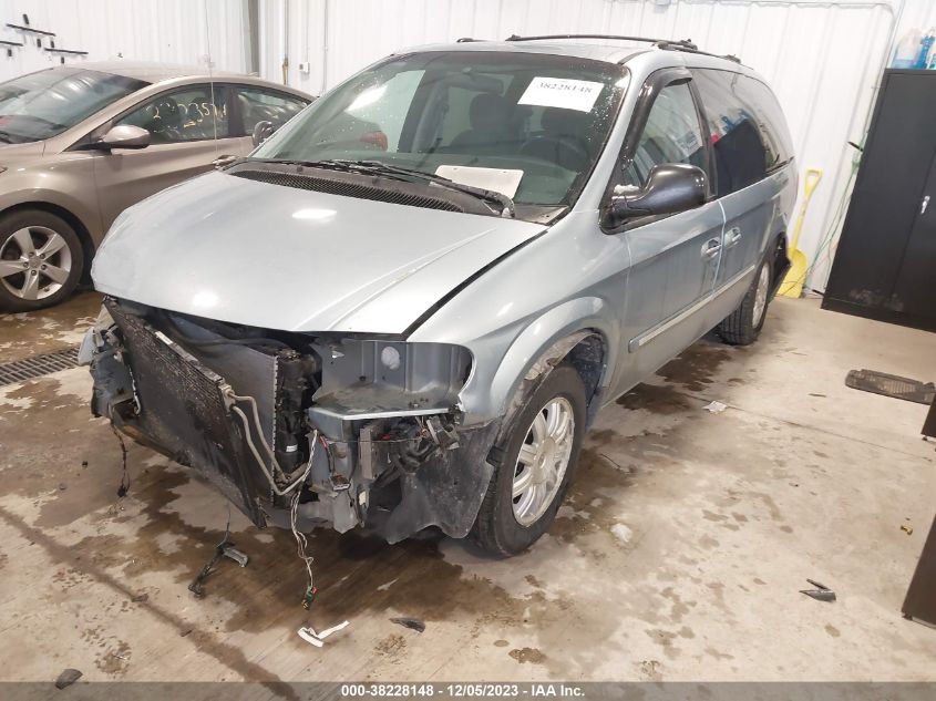 2005 Chrysler Town & Country Touring VIN: 2C4GP54L65R187236 Lot: 38228148