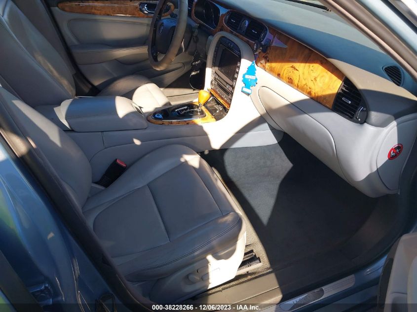 2005 Jaguar Xj Xj8 L VIN: SAJWA79C45SG44131 Lot: 38228266