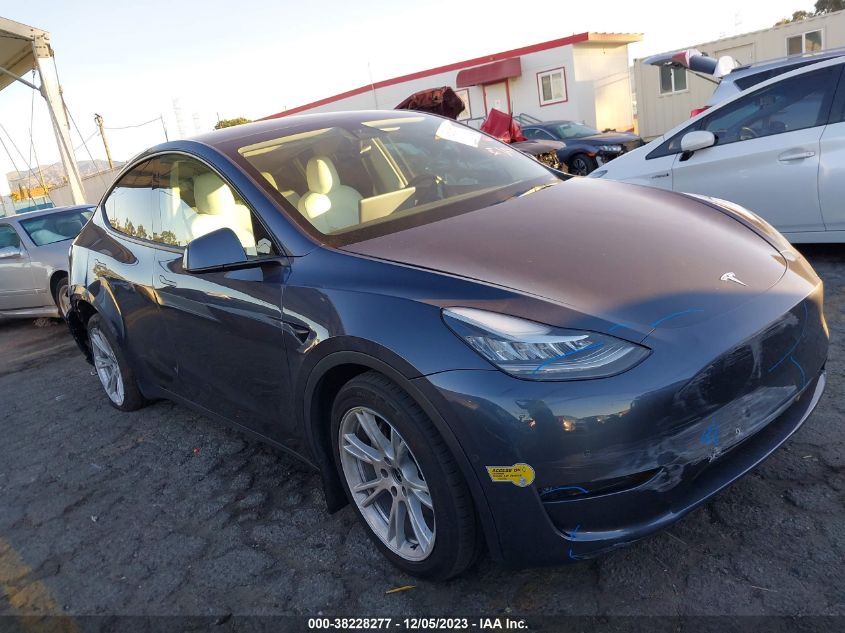 2022 Tesla Model Y Long Range Dual Motor VIN: 7SAYGDEE1NF324435 Lot: 38228277