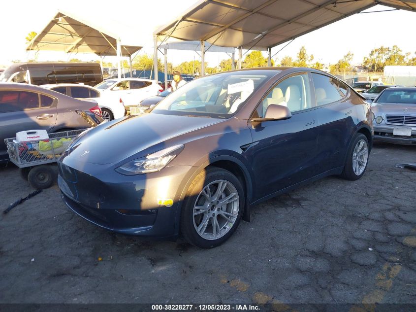 2022 Tesla Model Y Long Range Dual Motor VIN: 7SAYGDEE1NF324435 Lot: 38228277