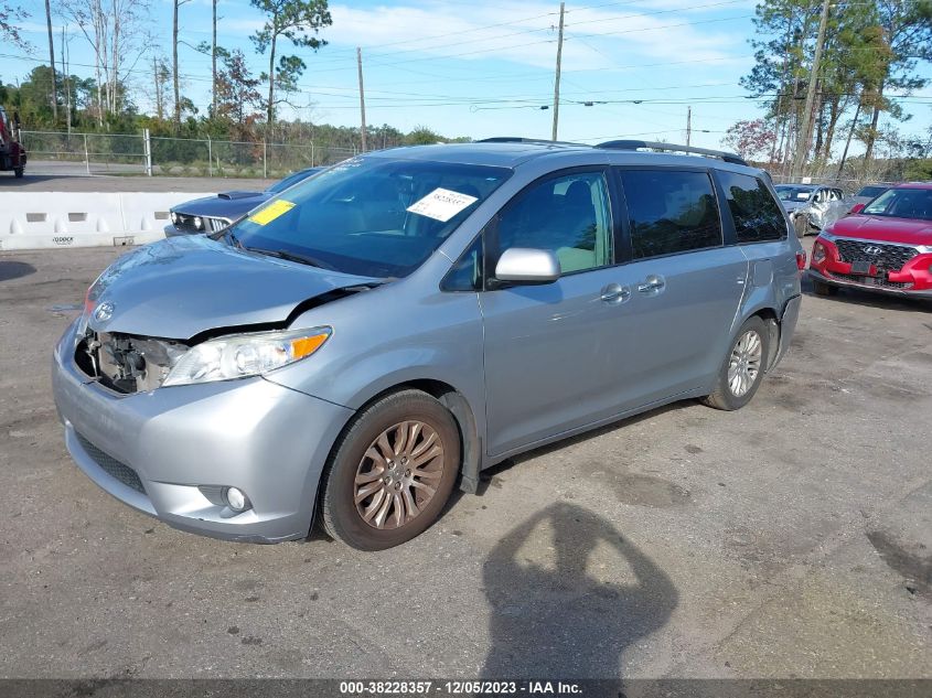 2016 Toyota Sienna Xle 8 Passenger VIN: 5TDYK3DC4GS766419 Lot: 38228357